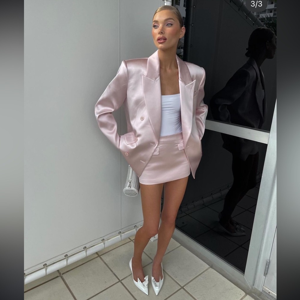 Helsa pink satin mini skirt size small